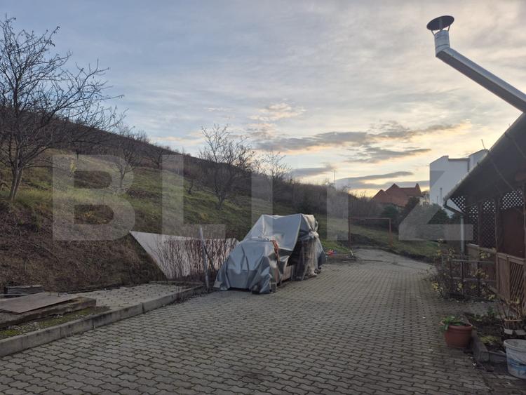 Casa de vanzare in Corunca, ideala pentru 2 familii sau pensiune