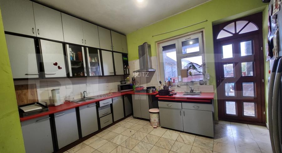 Casa tip Duplex cu piscina, 6 dormitoare in Sancraiu de Mures - 4
