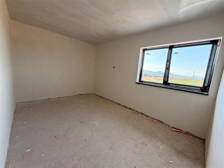 Duplex de vanzare, toate utilitatile, incalzire in pardoseala, Izvor, Brasov