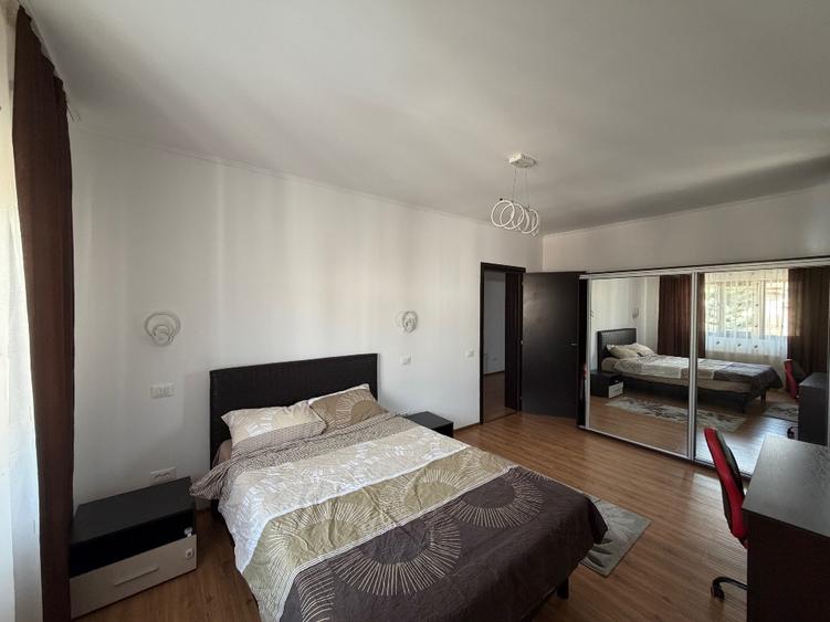 Vila P+1E cu piscina, mobilată si utilată, str. Drumul Negru, Pipera