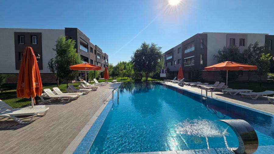 GARSONIERA in Complex cu Piscina zona Otopeni bloc NOU