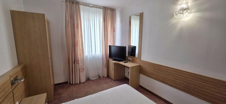 Apartament 2 camere de închiriat – Vitan Rin Grand Hotel 38 mp
