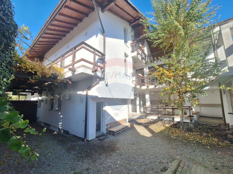 Descoperă un studio exclusivist la vila pe Calea Turnișorului