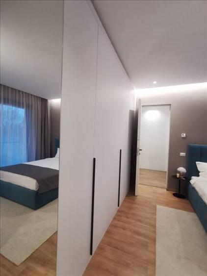 3camere lux,3bai,terasa 80mp,garaj 2masini,incalzire in pardoseala, termen lung,