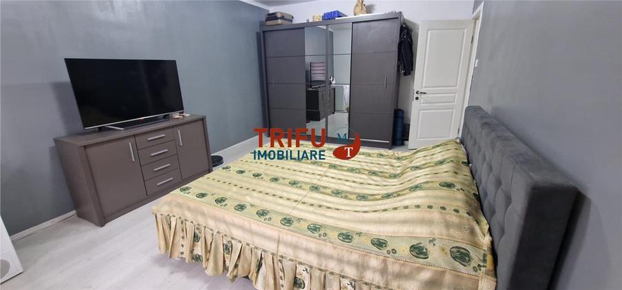 Apartament cu scara interioara 3 camere de vanzare zona Centru