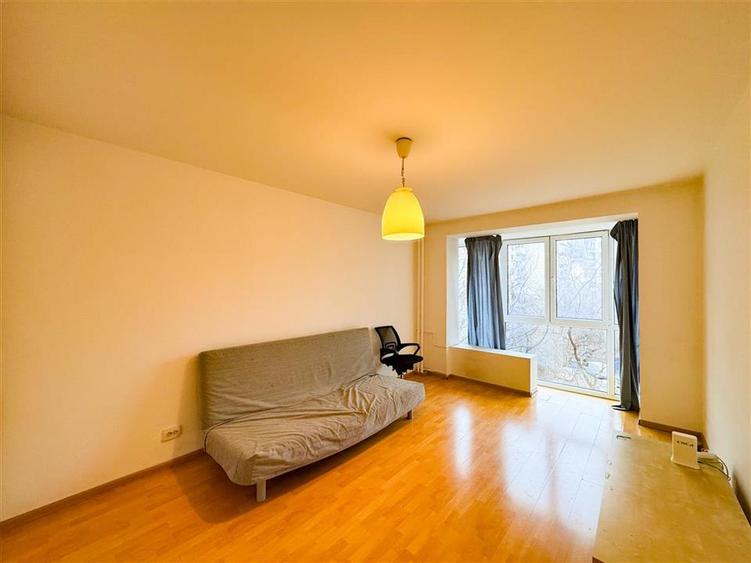 Apartament de vanzare 3 camere Tineretului