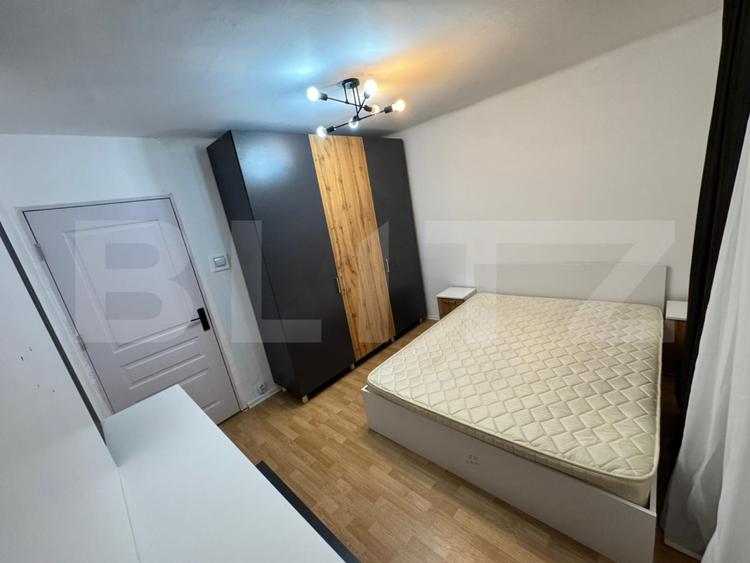 Apartament decomandat etajul 1, 52 mp, Rovine ,zona Parculet