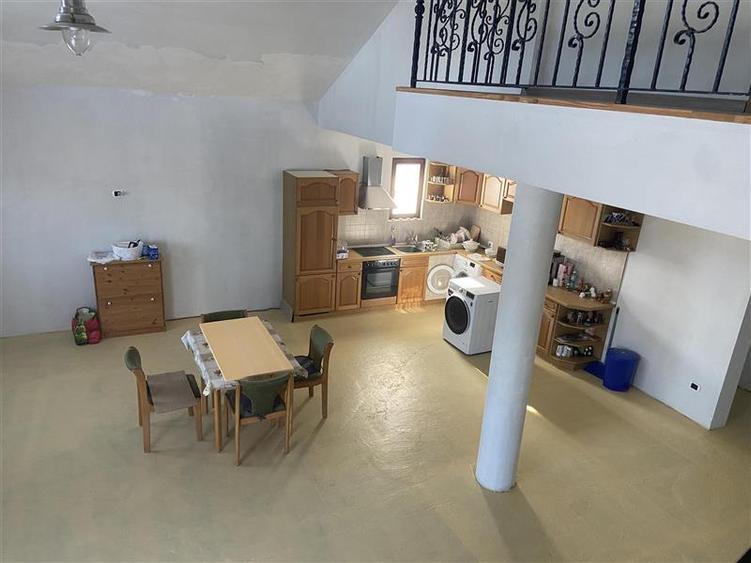 Casa de vanzare in Golesti , parter+etaj + mansarda , suprafata casa 383 mp, pos