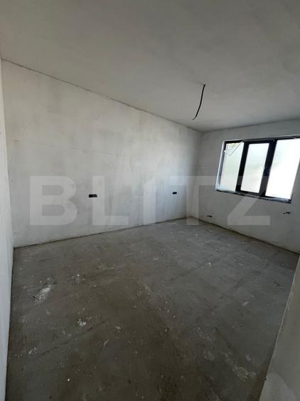 Casa de vanzare, 500 mp, zona Sendreni