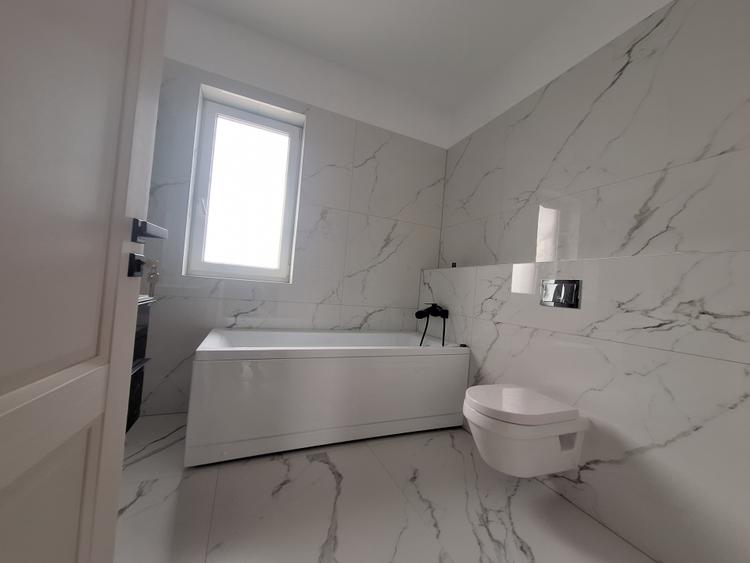 Duplex spatios cu 4 camere in Dumbravita -semineu- la 3 minute de Primarie