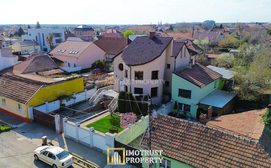 🏡 VILA DEOSEBITĂ DE VÂNZARE ÎN ARAD – ZONA CENTRALĂ - 3
