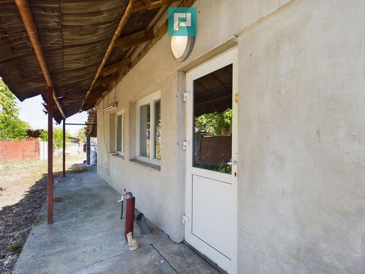 Casă cu 4 camere în Cruceni