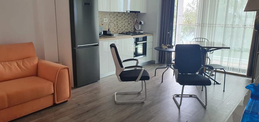 Mamaia , 2 camere lux , parcare inclusa