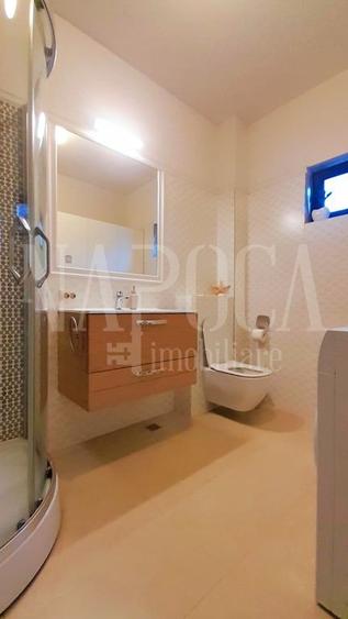 Casa 5 camere de vanzare in Floresti