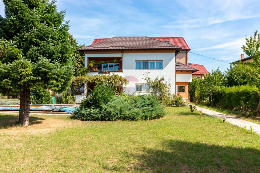 Casă / Vilă cu 6 camere de vânzare Chiajna /Rosu