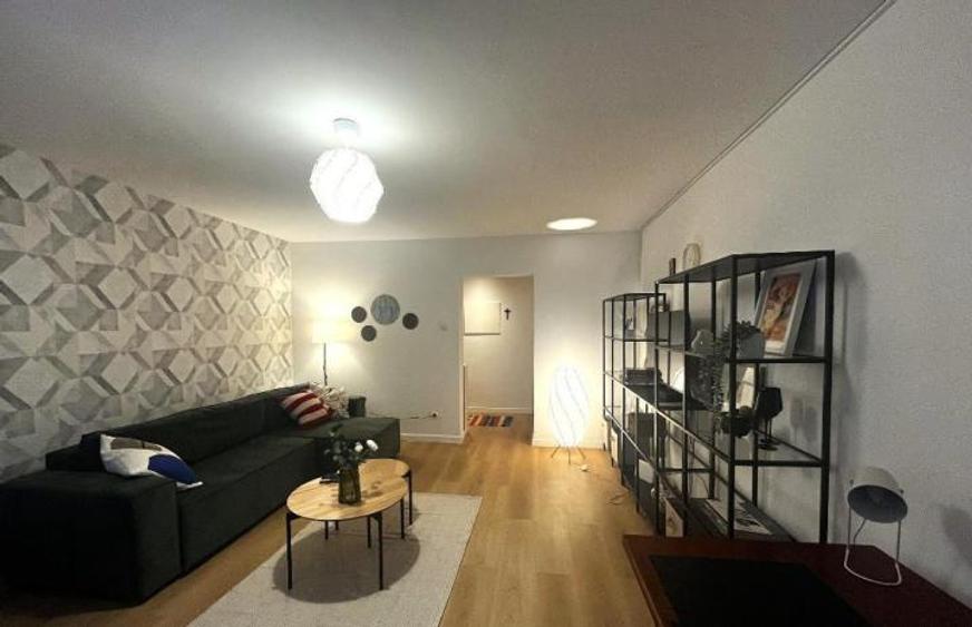Închiriere Apartament 2 camere în Nerva Traian Cu Parcare si Boiler