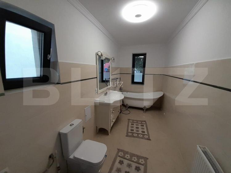 Casa moderna, nemobilata, zona centrala Bistrita langa Policlinica - 8