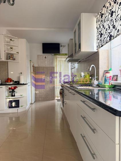 Casă spațioasă și elegantă cu teren  – Sânpetru - 21