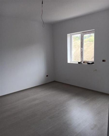Visani, APARTAMENT 4CD la casa cu teren si toate utilitatile