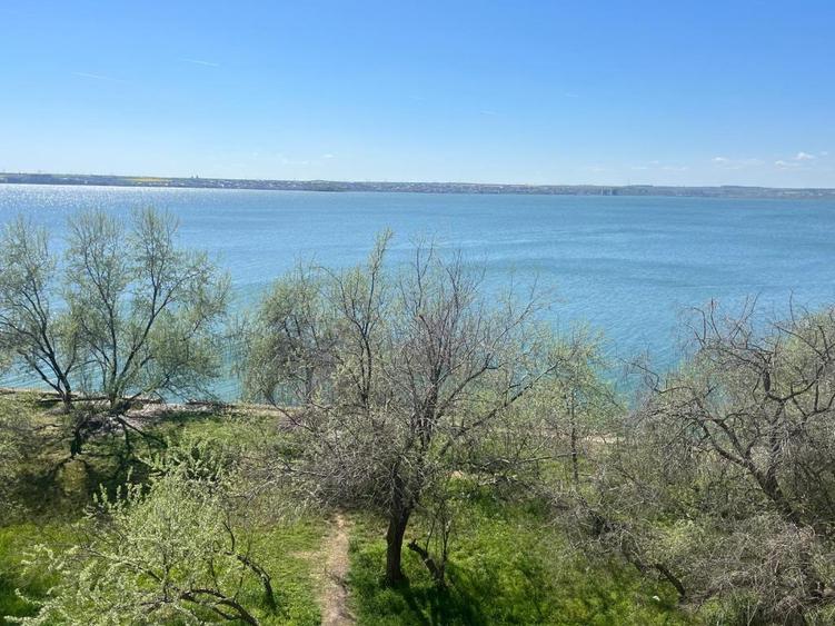 Apartament 2 camere , situat în Mamaia, zona Butoaie, vedere catre lac, 115.000