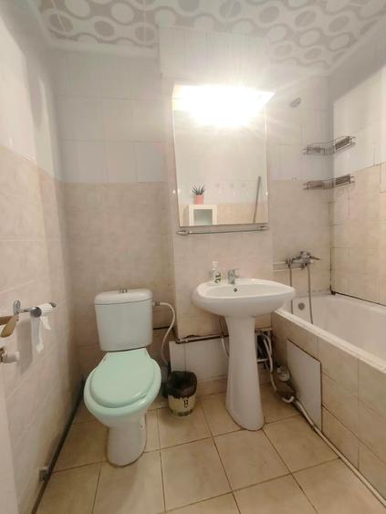 Apartament 2 camere, decomandat, etaj 6/10, CT, AC