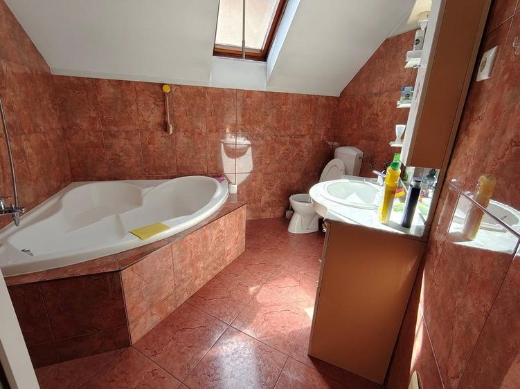 Casa unifamiliala cu 600 mp teren, D+P+M, in Andrei Muresanu
