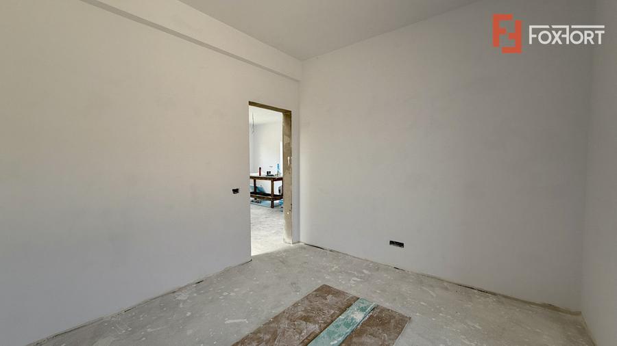 Duplex cu 5 camere, teren de 365 mp - Sanandrei