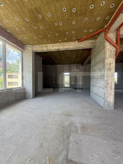 Spațiu comercial stradal - finisare la cerere, 180 mp, zona Centura