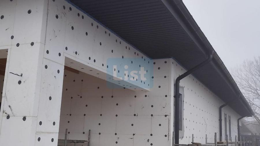 Casă Noua Zona Centrala Baicoi, 211 mp