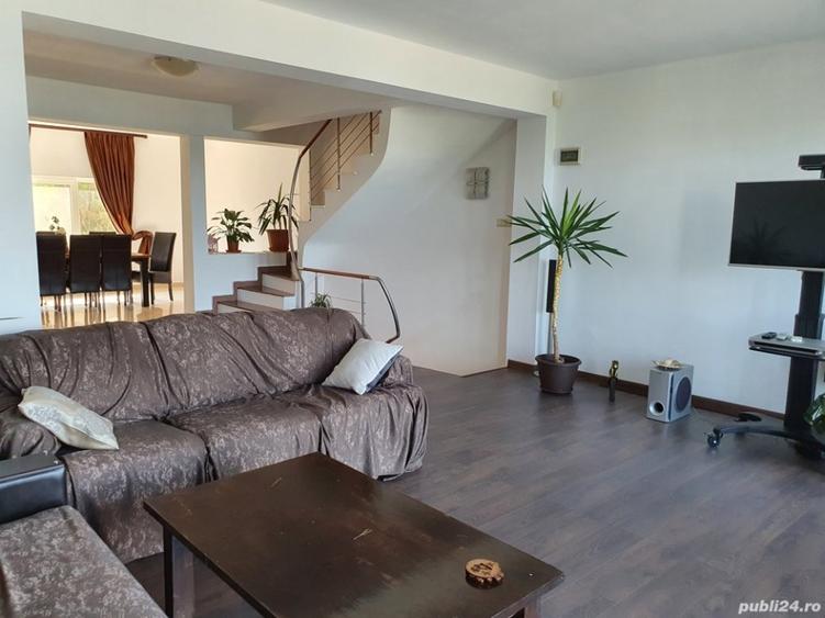 Casa P+2+M, vedere deosebita catre lac, Ovidiu Sud, 1900 euro