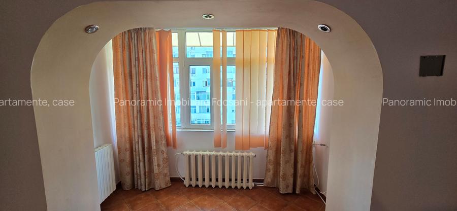 2 camere de vanzare , etaj superior, central  Focsani - 5