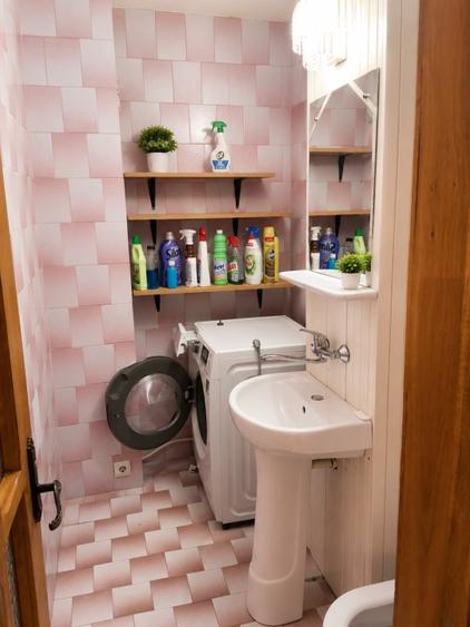 Închiriez (schimb) apartament 4 camere, complet mobilat