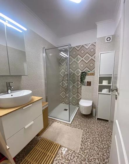 Apartament 2 Camere | 1 Mai | Centrală | Curte | Metrou
