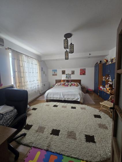 Utvin-Central-Vila S+P+E+M-360mp-2 accese-Garaj