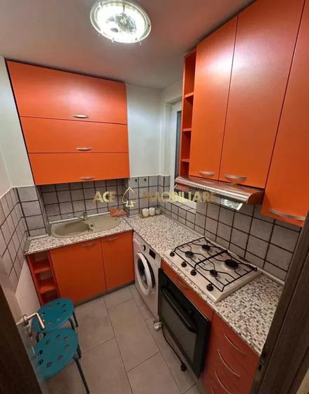 2 Camere de inchiriat | 1 Decembrie 1918 | Metrou | Mobilat | Utilat