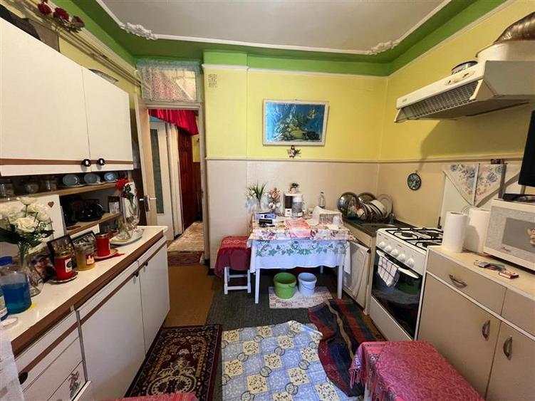 Apartament 3 camere  de vanzare  Dancu,