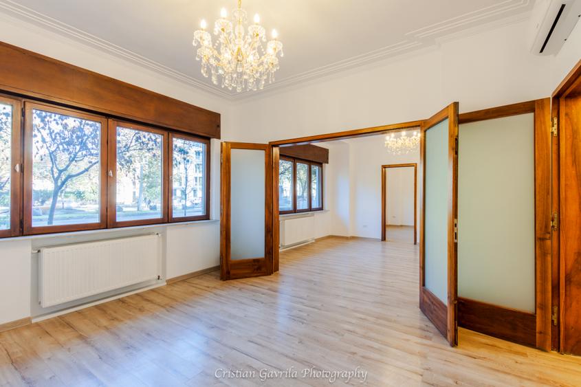 Apartament spațios bulevardul Lascăr Catargiu