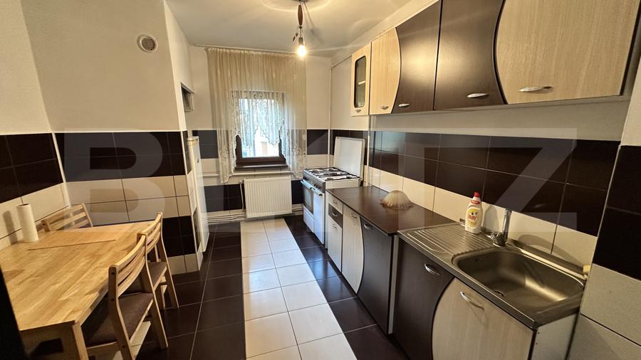 Apartament 4 camere, 77 mp, Zonă centrală