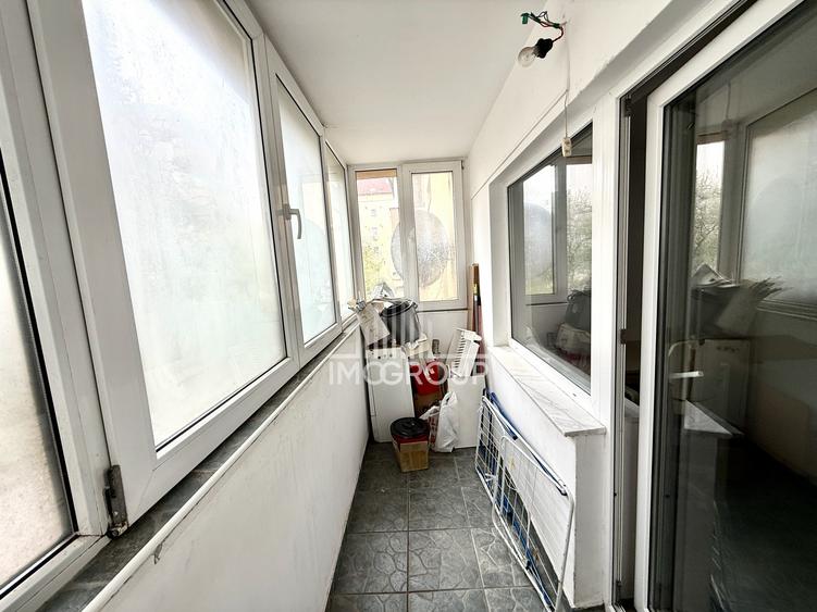 Apartament cu 3 dormitoare | Zona Piata Zorilor/ UMF | Etaj 1 | Balcon