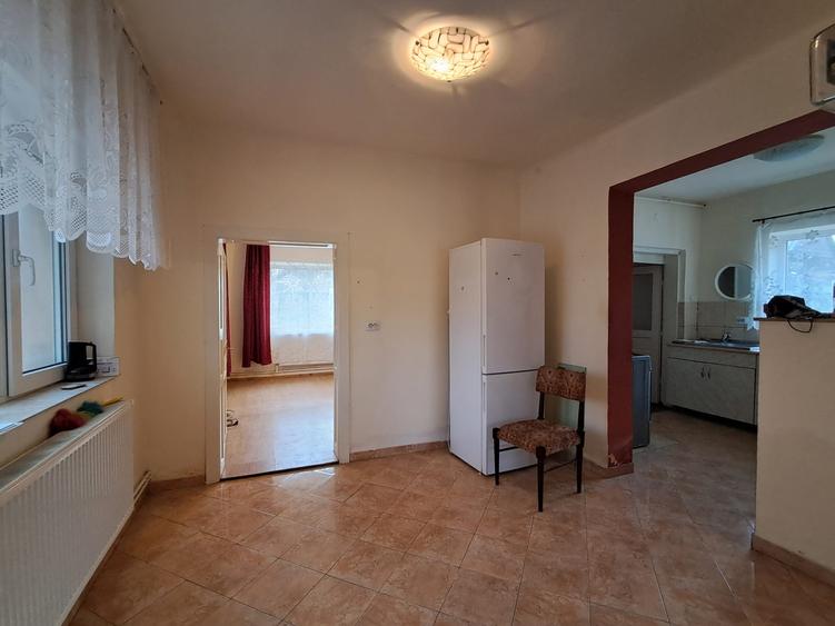 Casa individuala sup.construita 86 mp, teren 672 mp Apahida central
