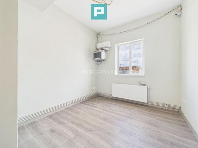 Clădire P+E cu parcare si platformă betonată 700mp - 2