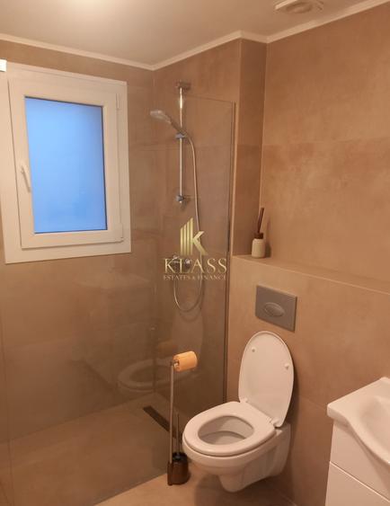 Vilă 4 camere, 3 băi, curte - P+1+M - 2 parcări - Cosmopolis