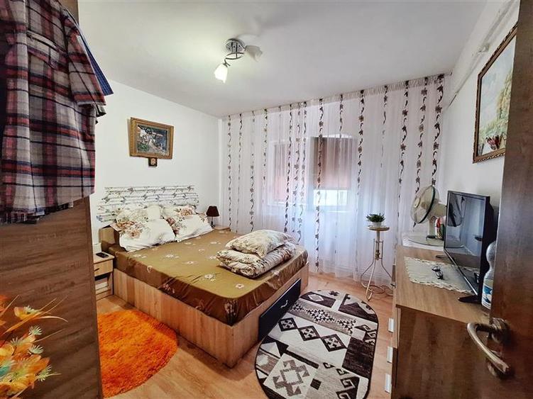 Apartament 2 camere decomandat, zona Neagoe Voda