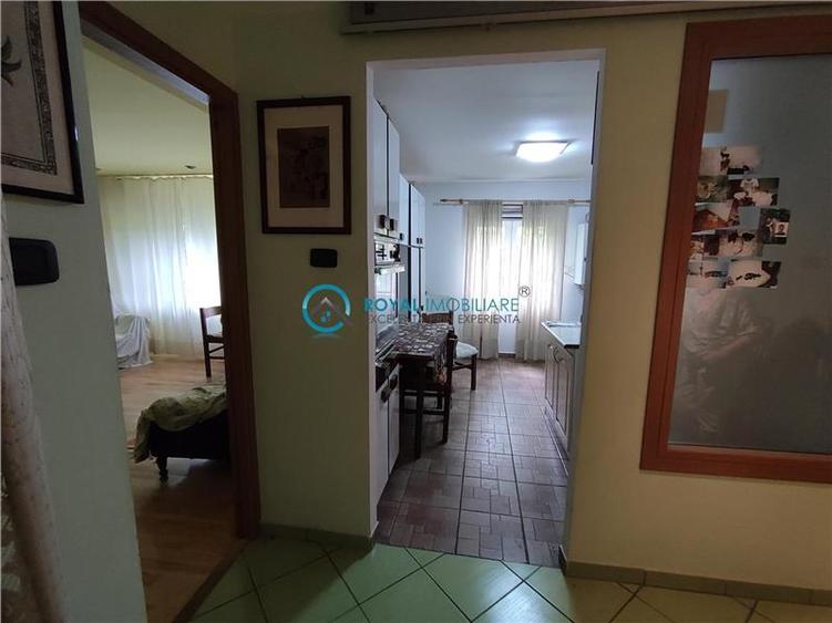 Royal Imobiliare - Vanzare Apartament zona Marasesti