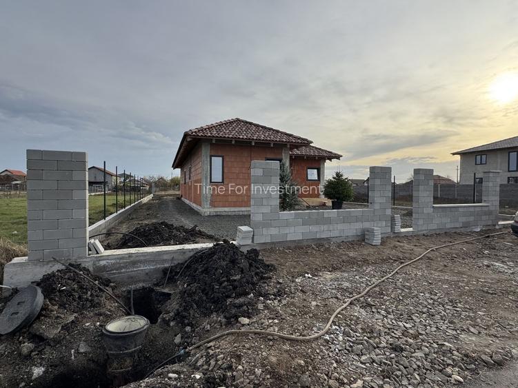 Individuala Parter Becicherecu Mic, Zona Semicentrala,4 Camere,Teren 800 mp - 2