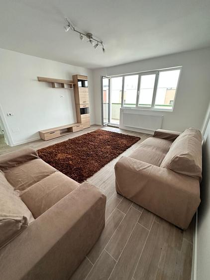 VANZARE 3 CAMERE TITAN - GURA PUTNEI 114 MP