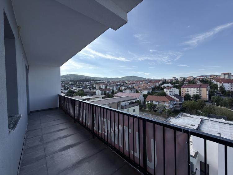 Apartament 4 camere, 2 bai, terasa, CF, de la dezvoltator, Corneliu Coposu