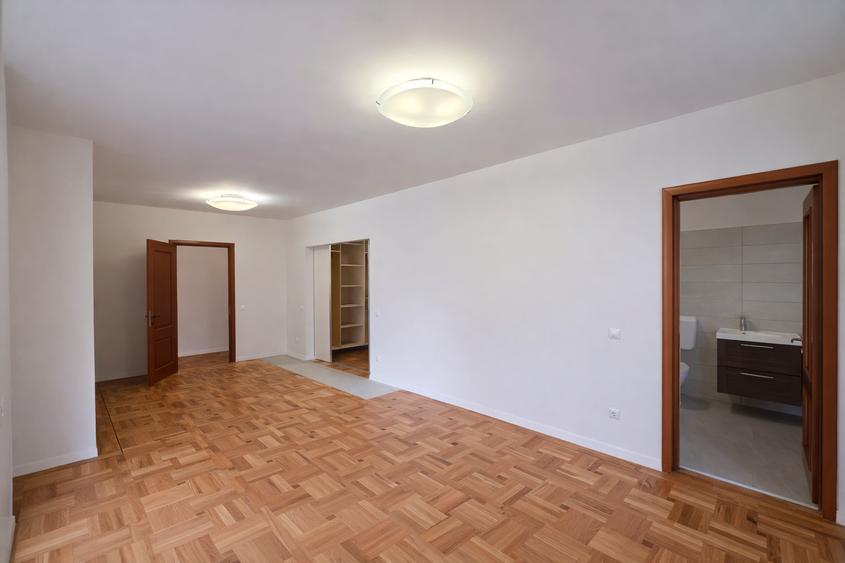 Apartament tip duplex 3 camere | 150 mp utili | curte 60 mp | parcare subterană
