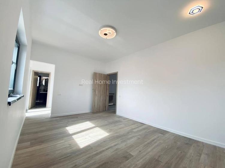 Vila 5 Camere | Panouri fotovoltaice | La bulevard - 10