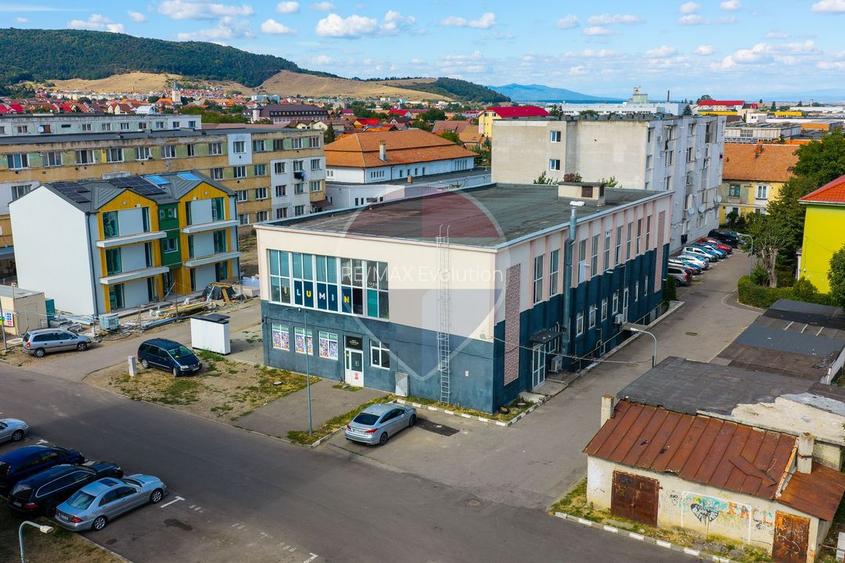Spațiu comercial cu 6 unitati de vanzare in Codlea | Comision 0% - 4
